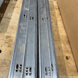 Tandem 563H Series 21inch Soft Close Drawer Mounts