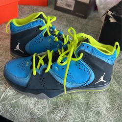 Brand New Boys Shoes Size 7Y