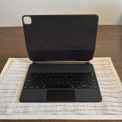 12.9” Magic Keyboard