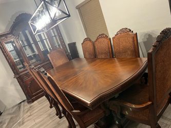 Dinning table