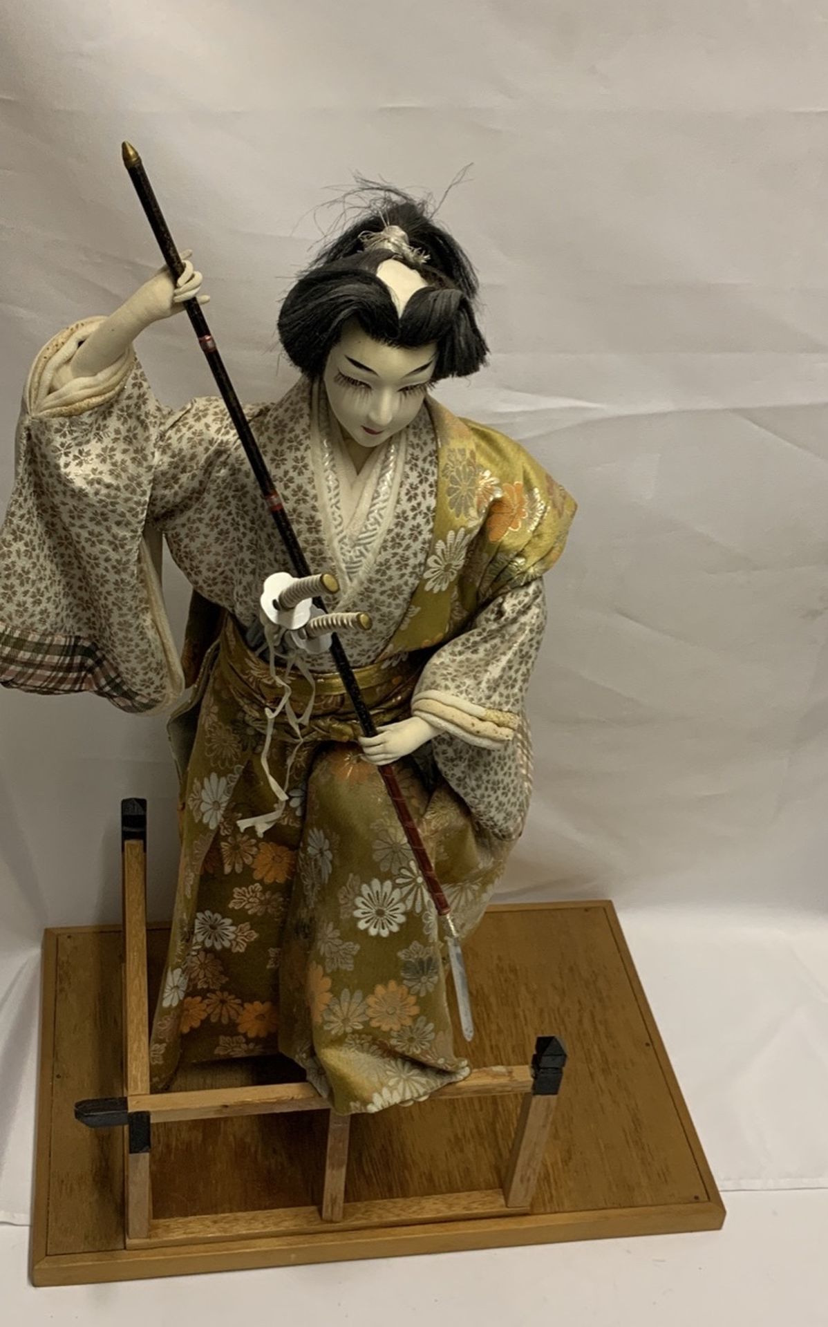 Vintage Japanese Samurai Doll With Swords On Wooden Platform 24” Tall