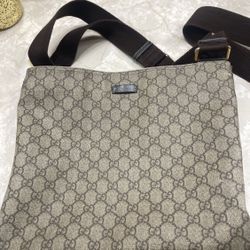 GG Gucci Crossbody bag - See Date Code