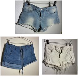 3 pairs of jeans shorts