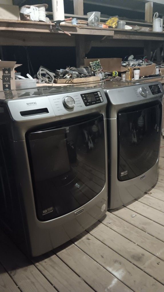 Washer & Dryer Set