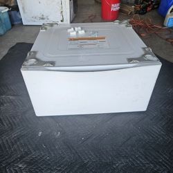 Front Load Dryer Pedistal