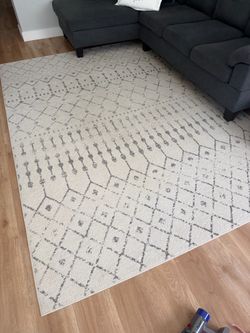 6.5 x 9 ft area rug