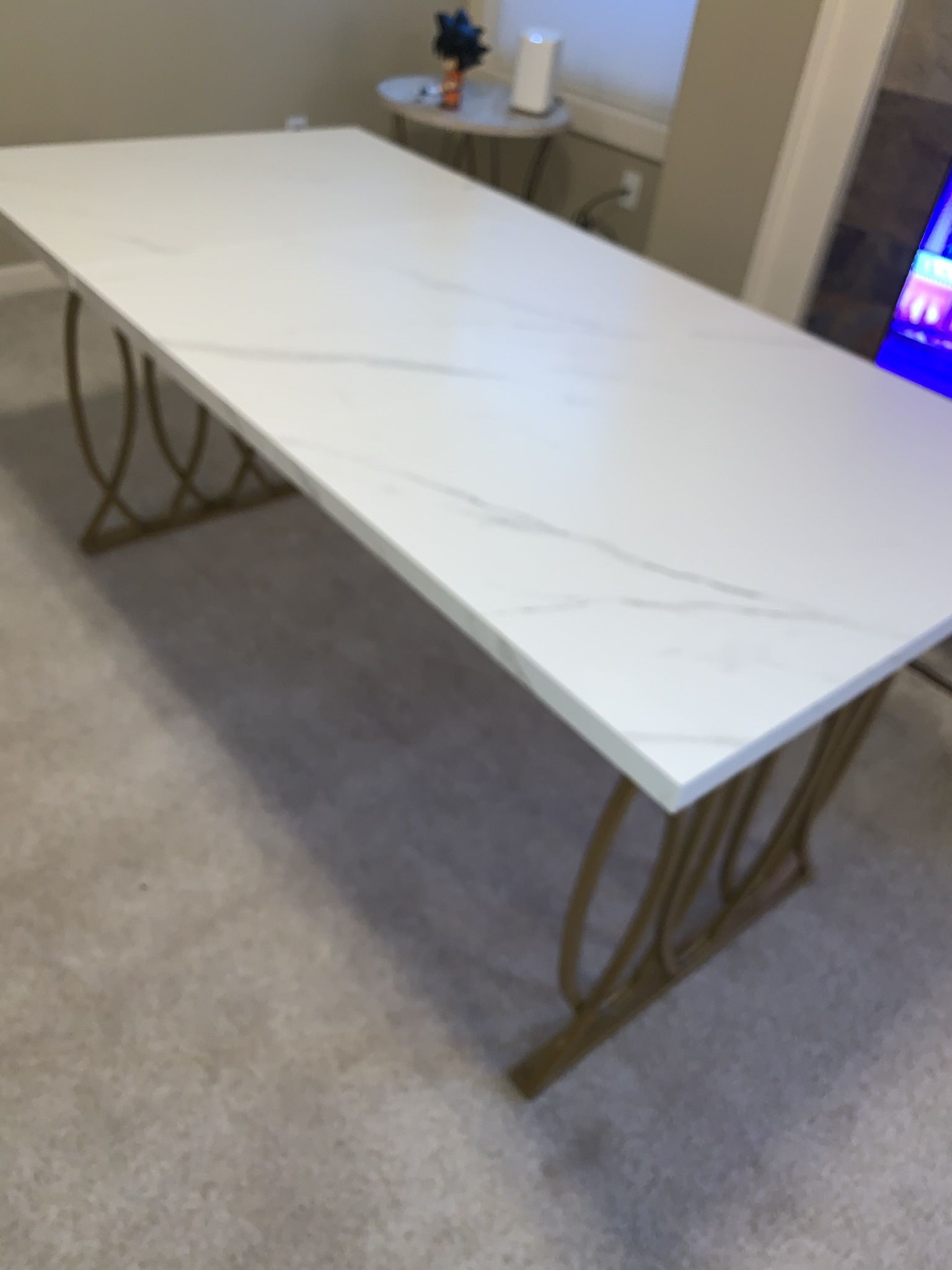 faux marble Dining Table Brand New Never Been Used!