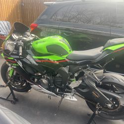 2021 Kawasaki Ninja Zx6r KRT Edition