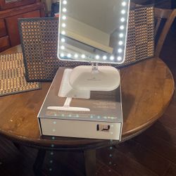 Impressions Vanity Touch Pro