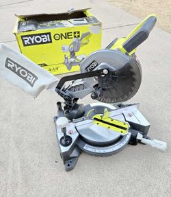 RYOBI 18V 7-1/4in Compound Miter Saw