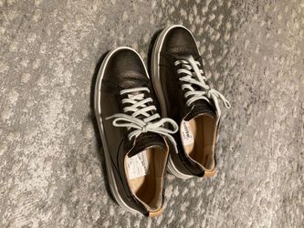 Clarks sneakers