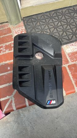 BMW M3 engine cover