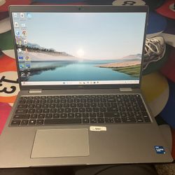 Dell Latitude 5520 Laptop 15.6’