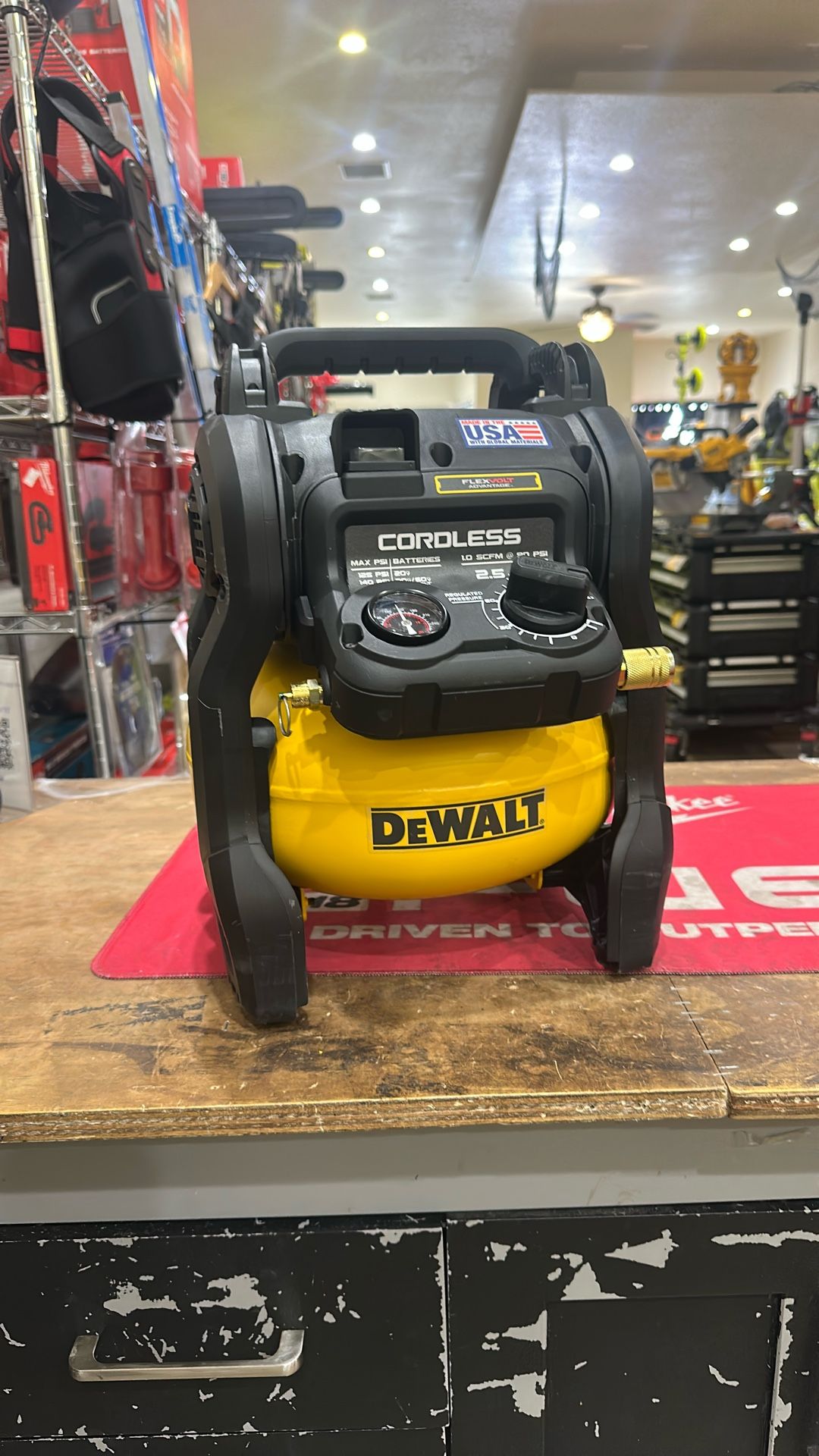 DEWALT 2.5 Gal. 140 psi Portable 20V Cordless Air Compressor with FLEXVOLT Advantage (Tool Only),All Products : American Fashion Style Bags On Sale