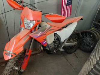 Ktm 500. Only 3 hours on bike
