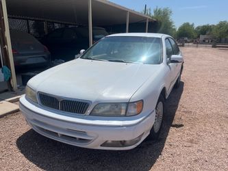 Infiniti I30 White Sedan