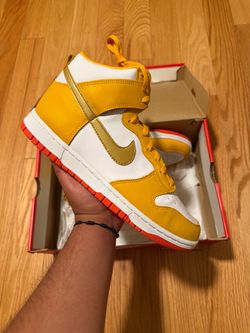 Nike Dunk High Yellow Gold Sneakers