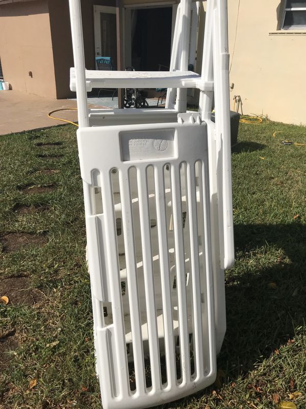 safety gate for above ground pool