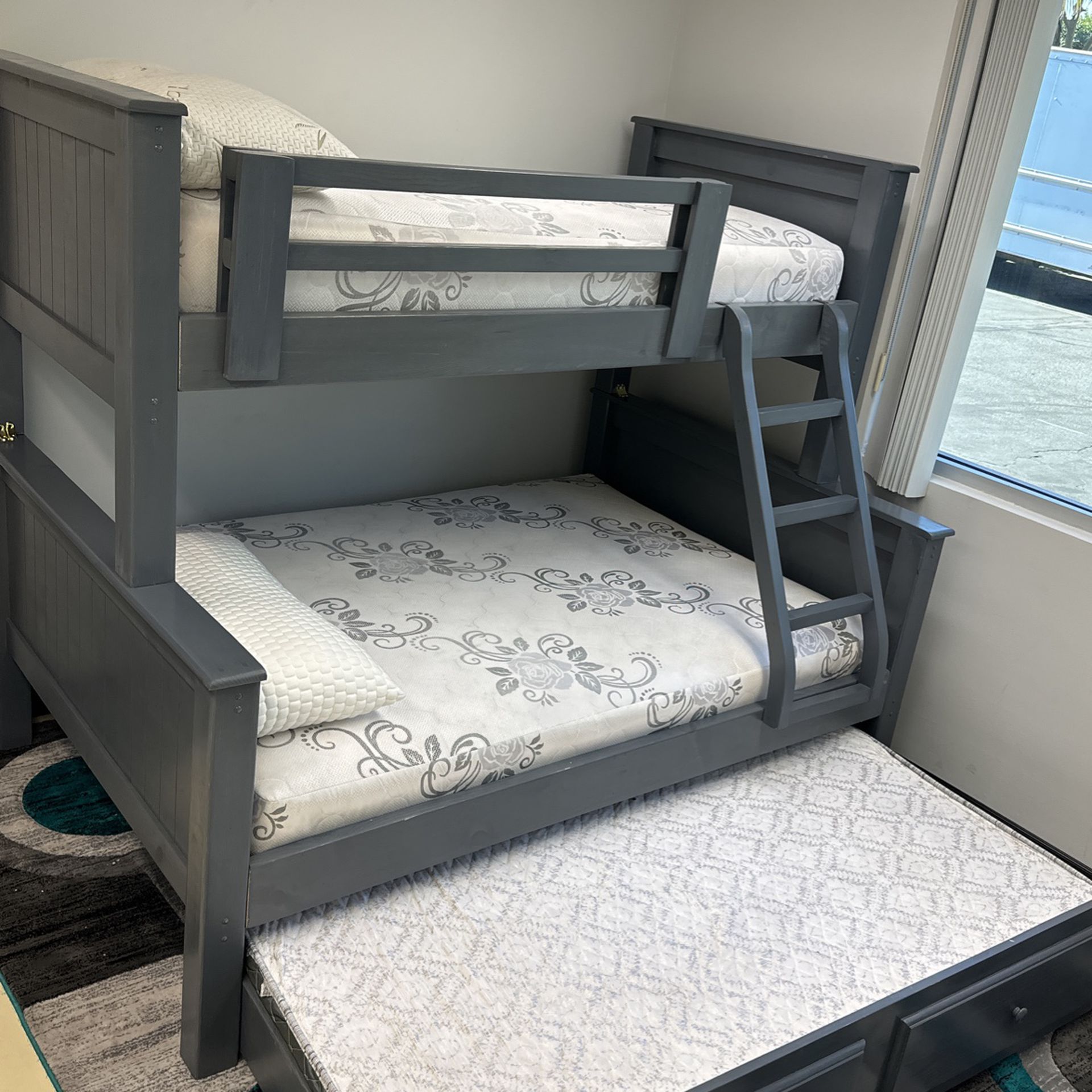 Triple Bunk Bed Litera De Tres Twin full Full With Mattress Included
