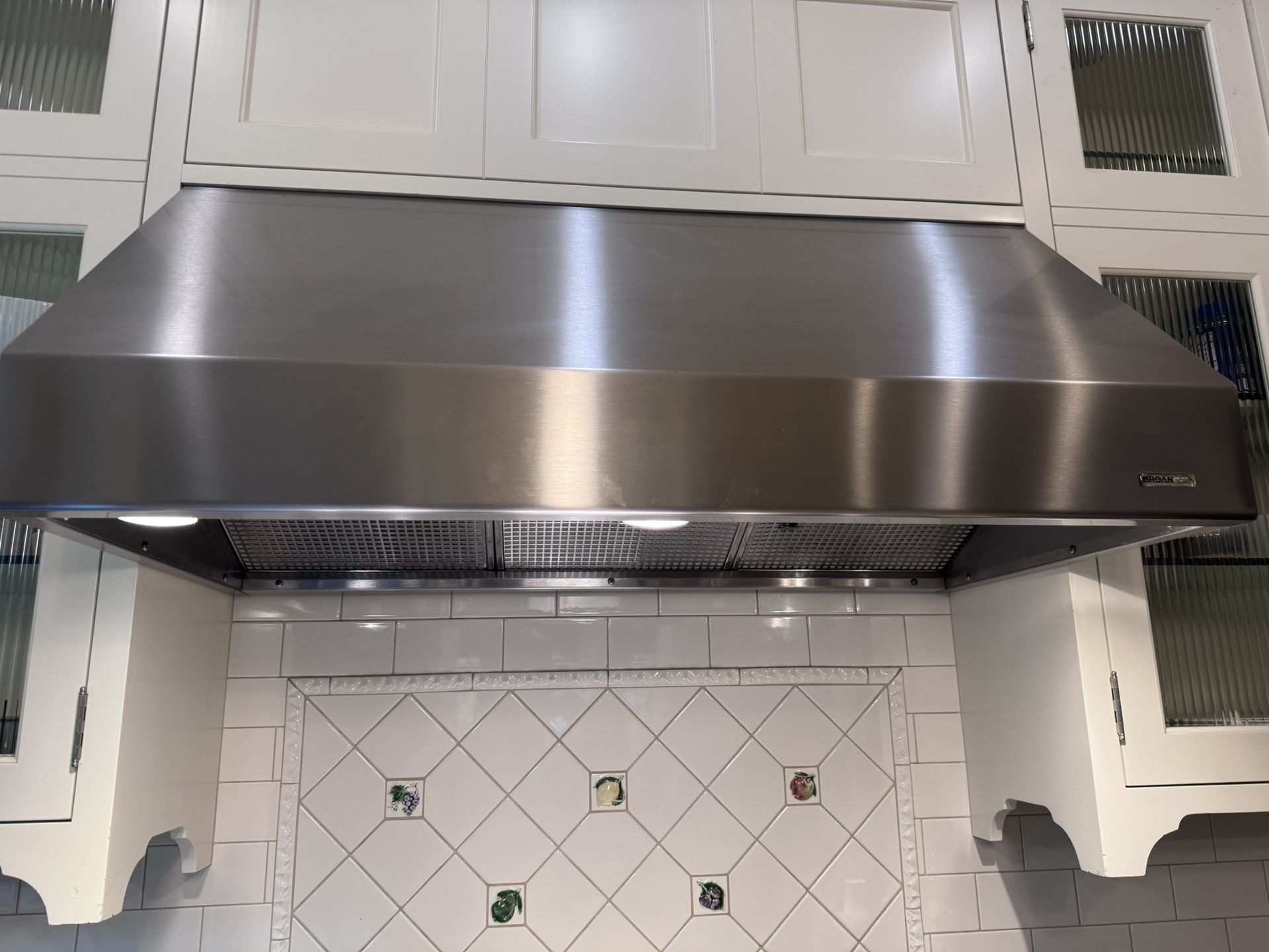 Broan Elite Range Hood 42”