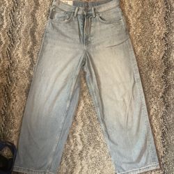 Light Wash Jeans