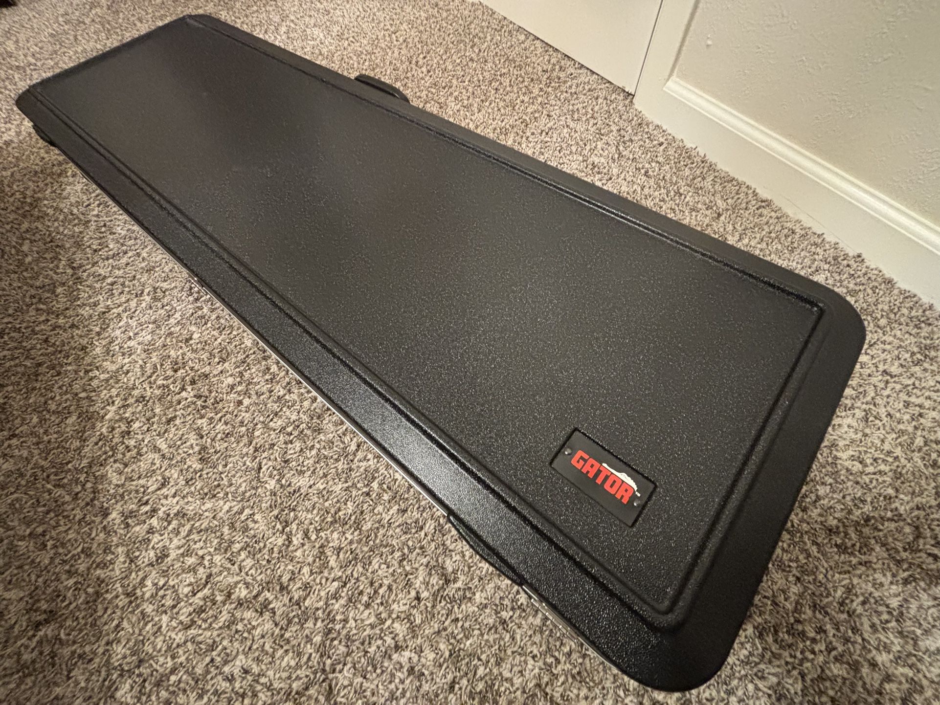 Gator Hard Case For Bass Guitar (New)