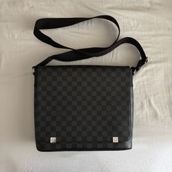 Louis Vuitton Damier Graphite District Shoulder Bag 