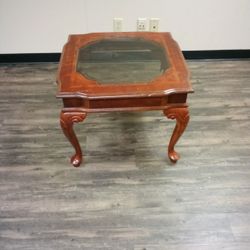 Corner Table Cherry