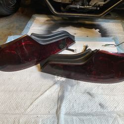 Infiniti G35 03-05 Taillights