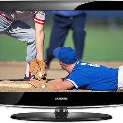 Samsung LN32B360C5D 720p LCD HDTV 32”LCD HDT TV Beautiful colors and Pictures Brand: Samsung Model: LN32B360C5D Like new condition— Great work It does