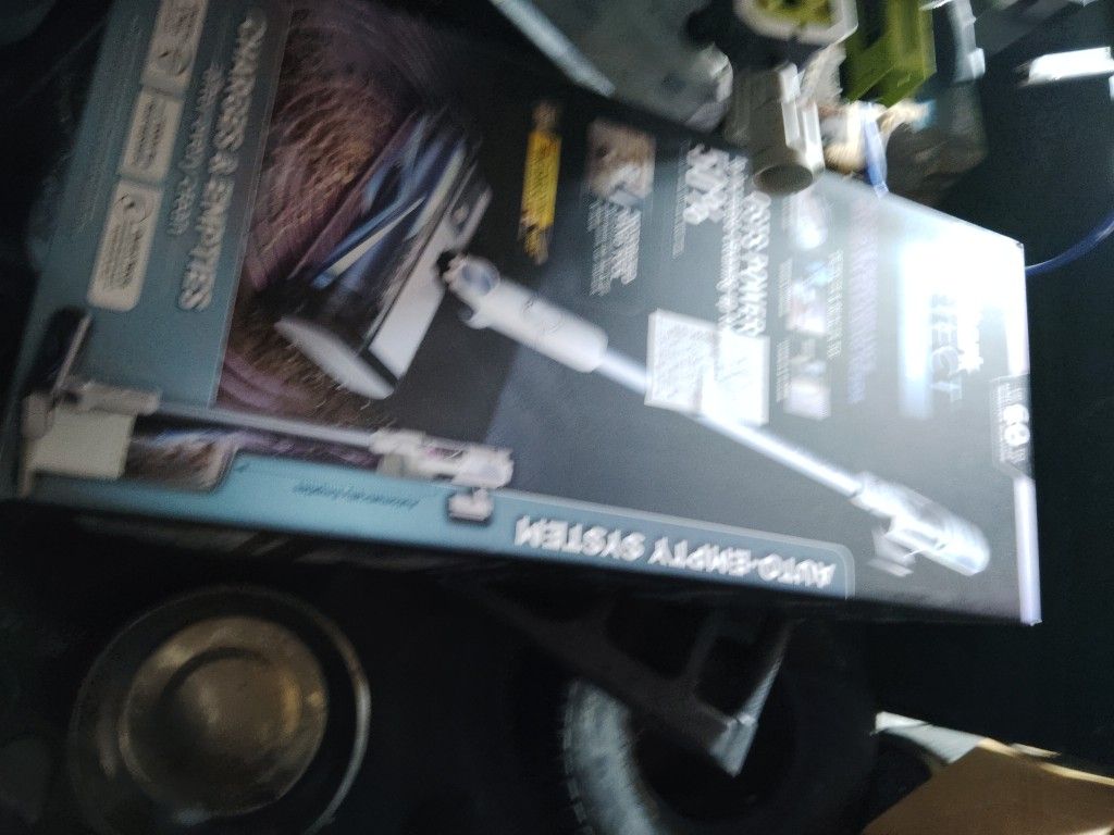 New Shark Cordless Vacuum 