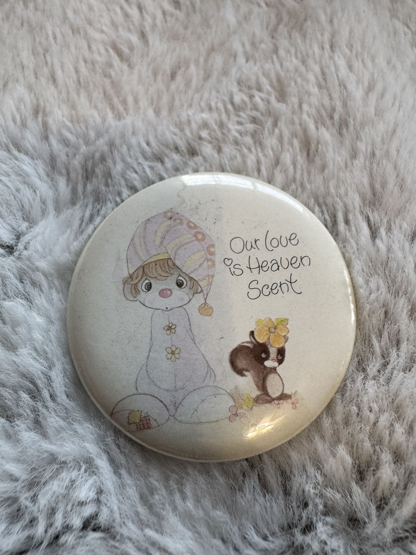 Vintage Precious Moments “Our Love is Heaven Scent” Button Pin – 1980s Enesco