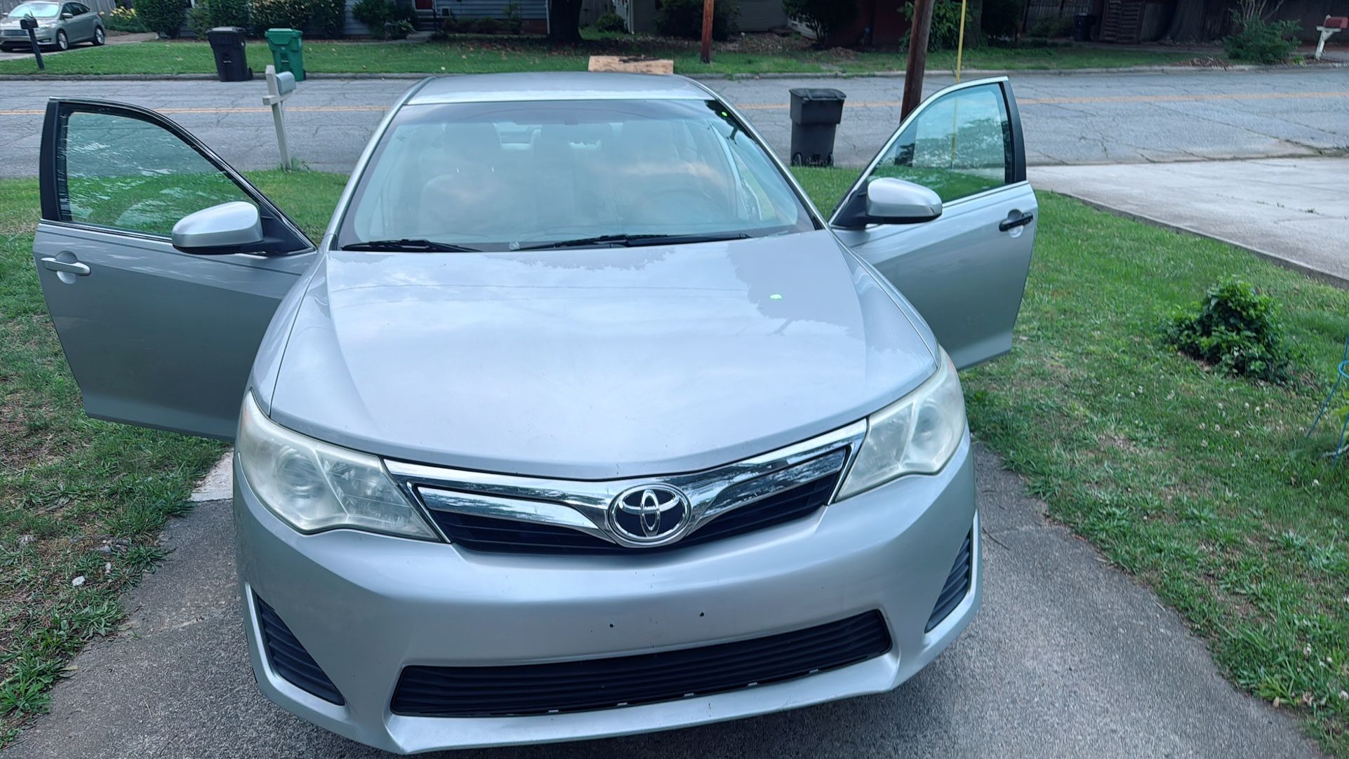 toyota camry LE