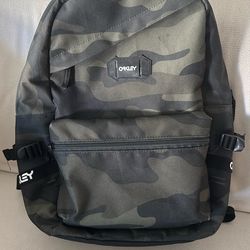 Oakley Street Backpack Camo Pattern