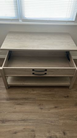 LiftTop Coffee Table with Storage