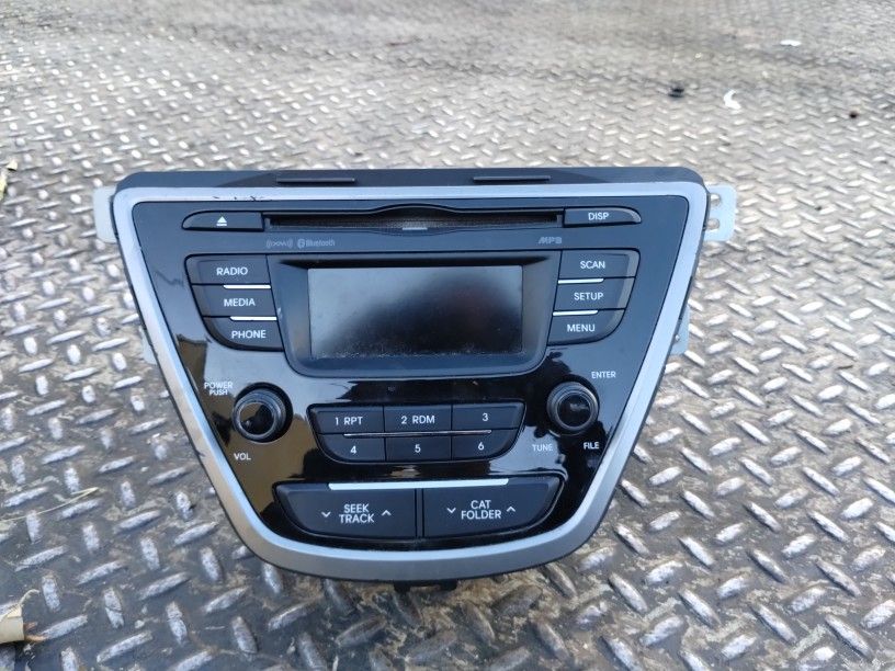 Radio Hyundai Elantra 2014-2016