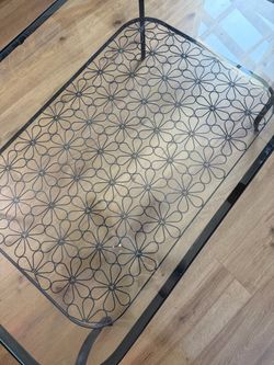 Flower patter glass coffee table