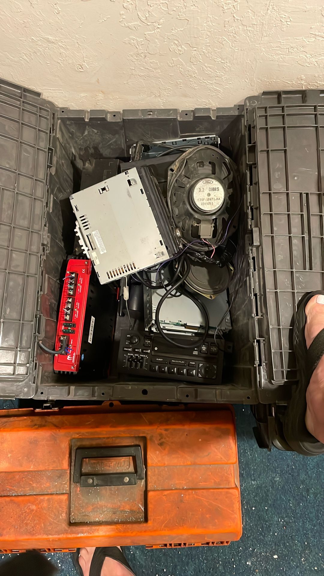 Car Stereo Amplifiers And Speakers Parts