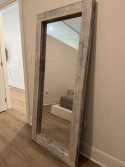 Rustic White/Grey Wood Full-Length Floor Mirror – 70” x 30.5”