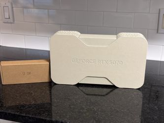 NVIDIA GeForce RTX 5070 Founders Edition 12GB GDDR7 Graphics Card