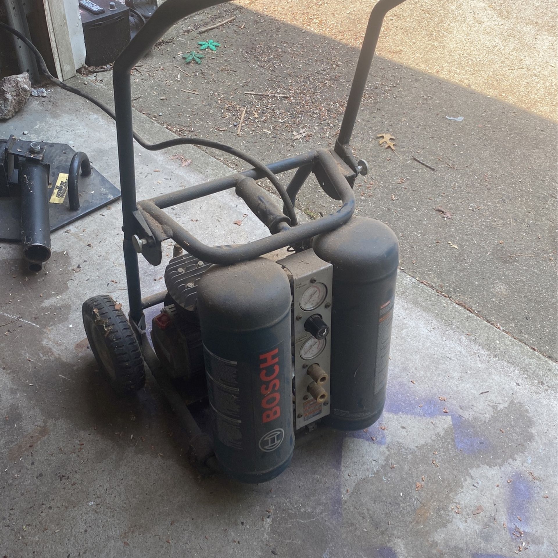 Bosch Air Compressor (parts Or Repair)