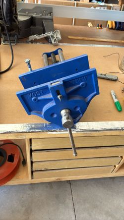 Vise: Yost M10WW