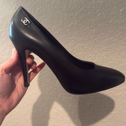 Chanel Classic Lambskin Pump