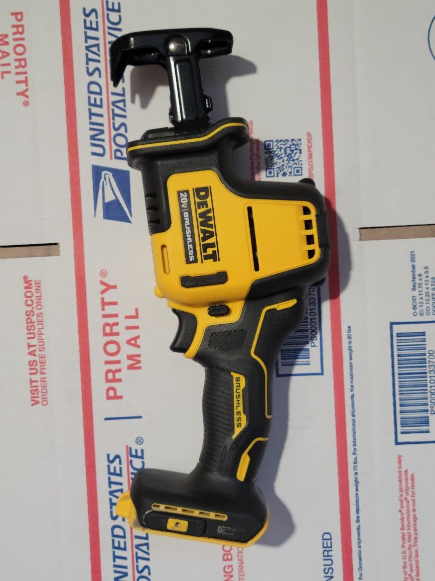 DEWALT ATOMIC 20-Volt MAX Cordless Brushless Compact Reciprocating Saw