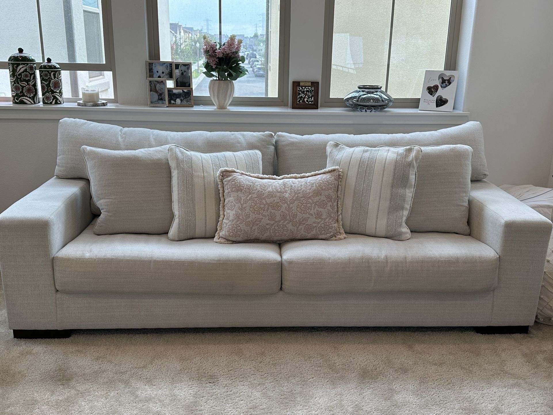 Sofa Set