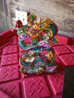 Oriental decor dragon statue
