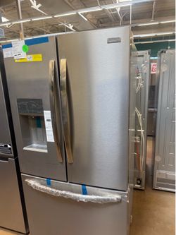 Frigidaire Gallery Refrigerator 28 cu ft