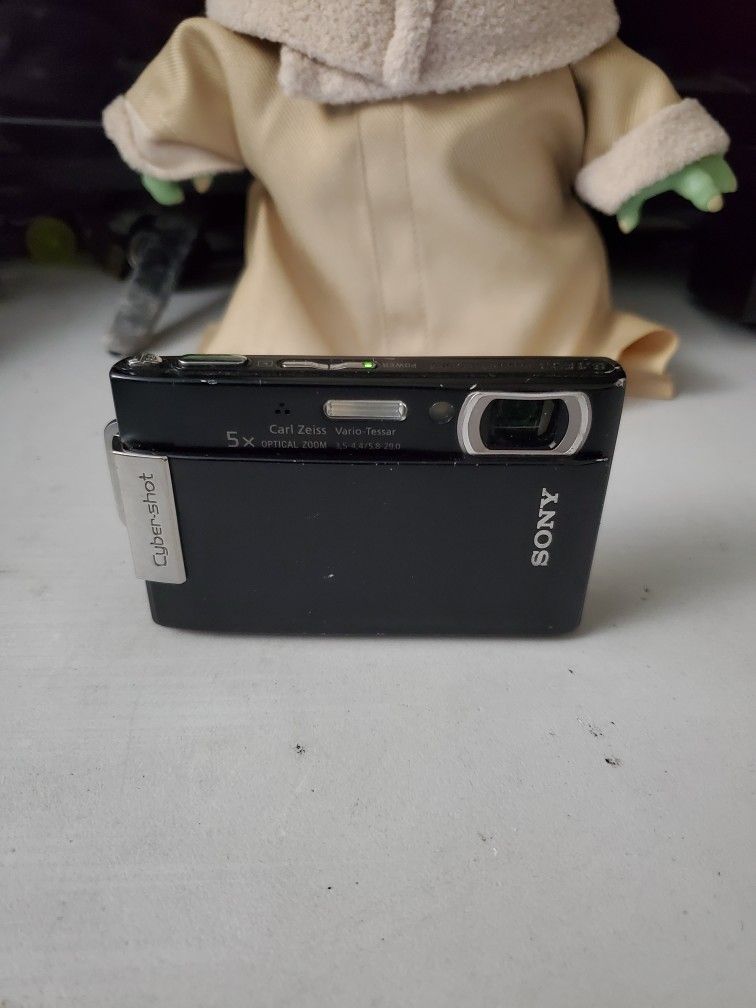 SONY CYBER SHOT DSC-T200 CAMERA $40 FIRM CHARGER INCLUDED