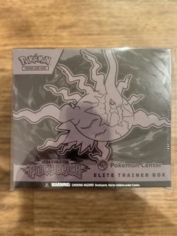 Pokemon Center Pitch Black Elite Trainer Box (ETB)