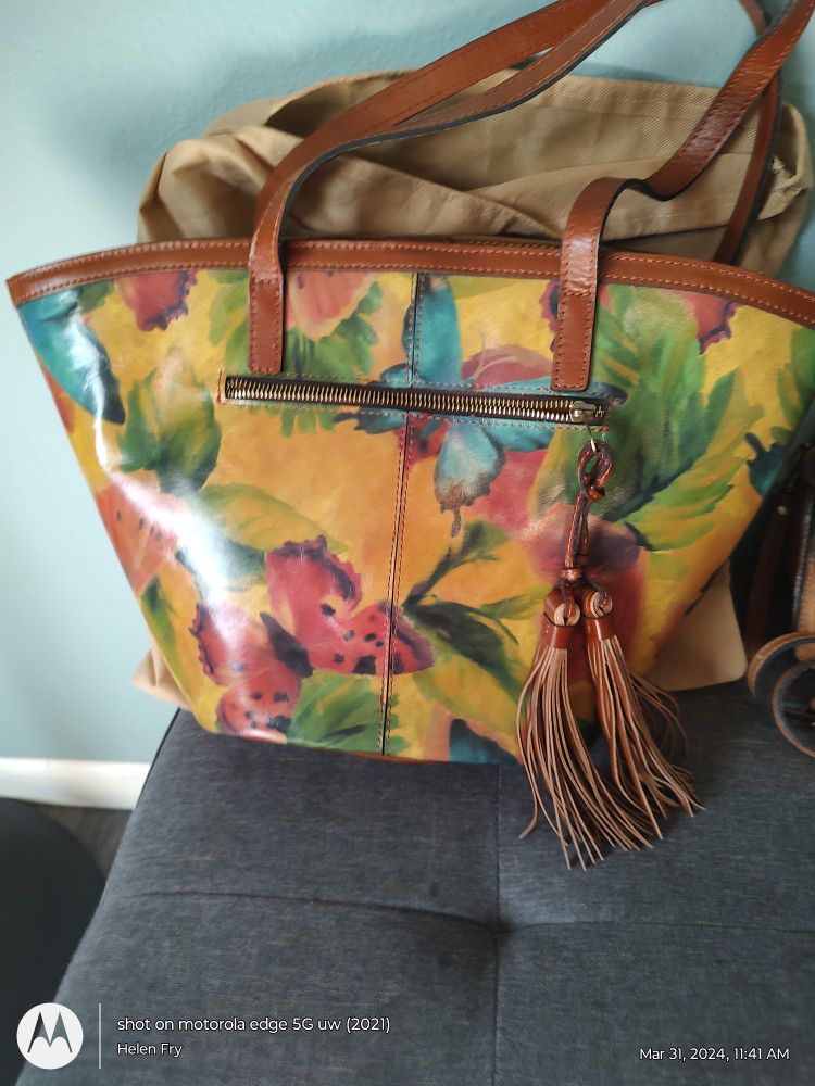 Patricia Nash Purse with matching wallet